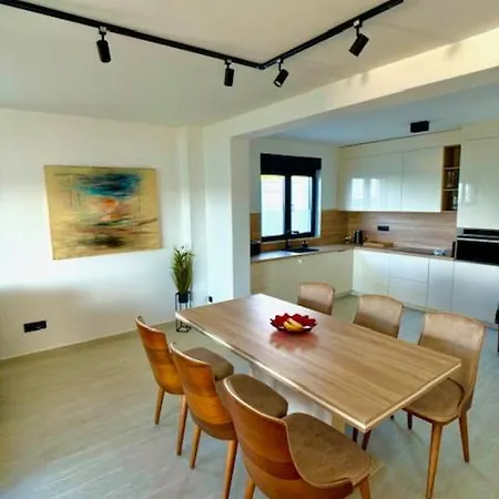 Apartment Theview 1 *