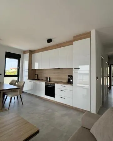 Theview 1 * Maslenica