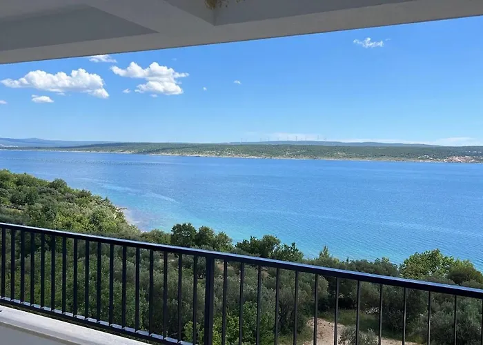 Theview 1 * Maslenica